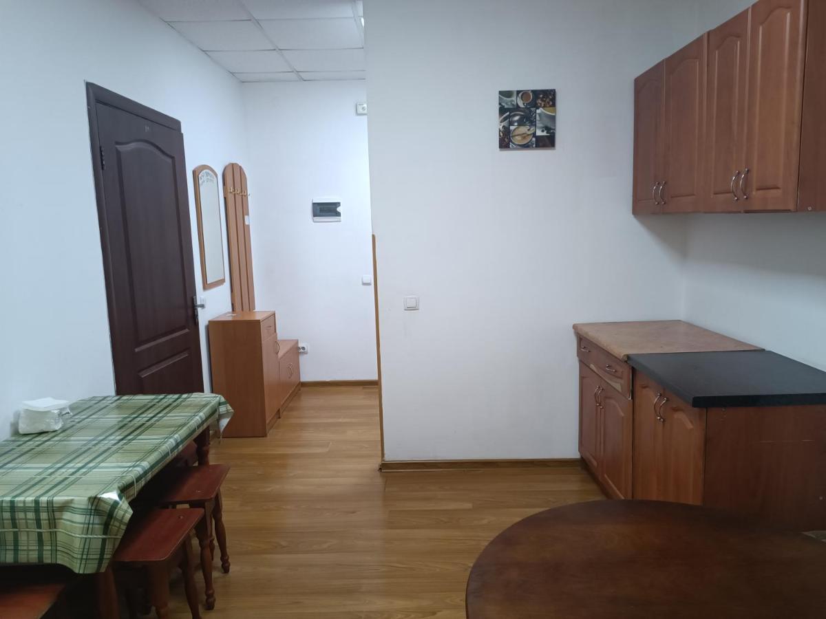 Apartments Domovik On Valenberga 3 Mukaczewo Zewnętrze zdjęcie