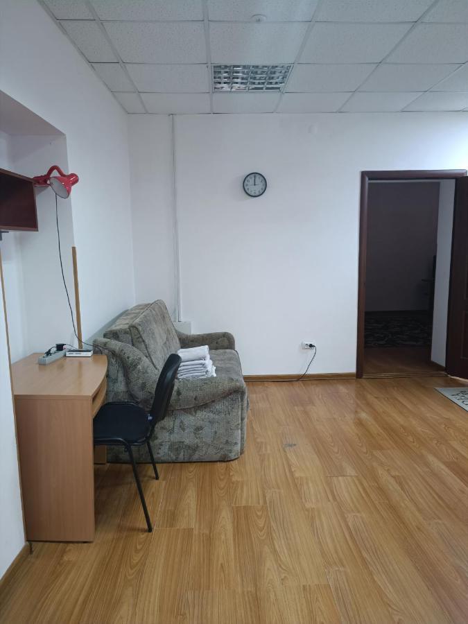 Apartments Domovik On Valenberga 3 Mukaczewo Zewnętrze zdjęcie