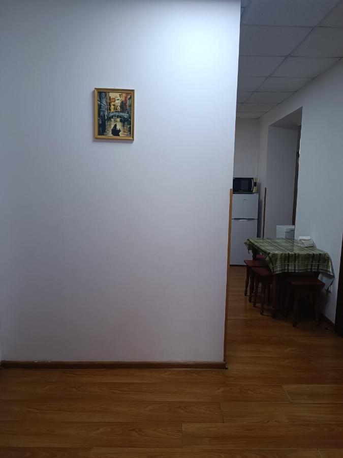 Apartments Domovik On Valenberga 3 Mukaczewo Zewnętrze zdjęcie