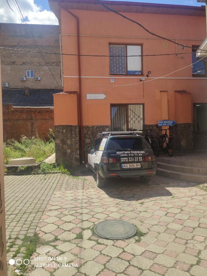 Apartments Domovik On Valenberga 3 Mukaczewo Zewnętrze zdjęcie