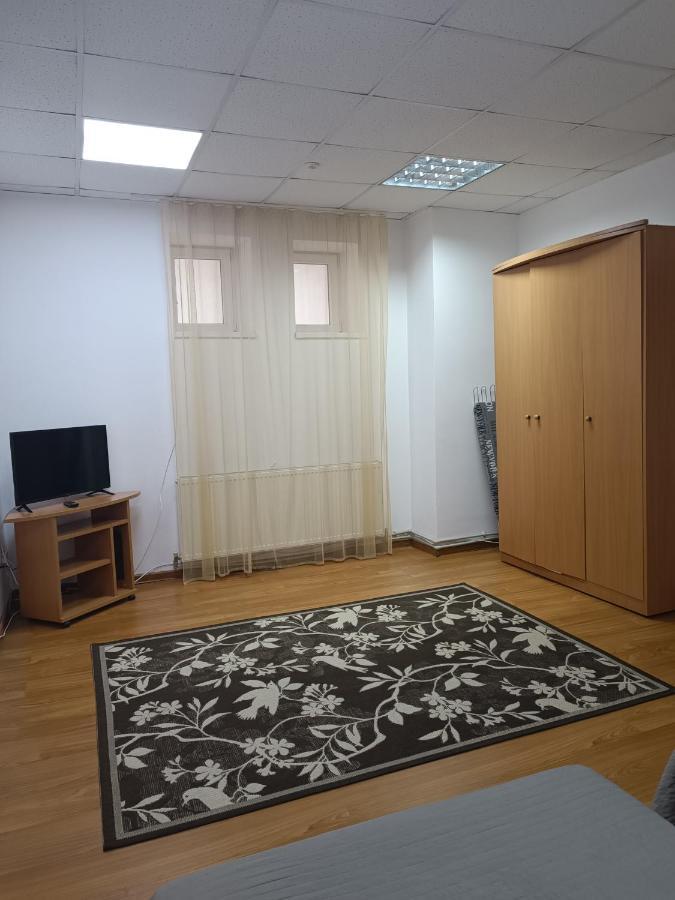 Apartments Domovik On Valenberga 3 Mukaczewo Zewnętrze zdjęcie